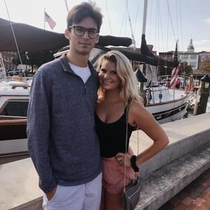 Meet your Posher, Elise